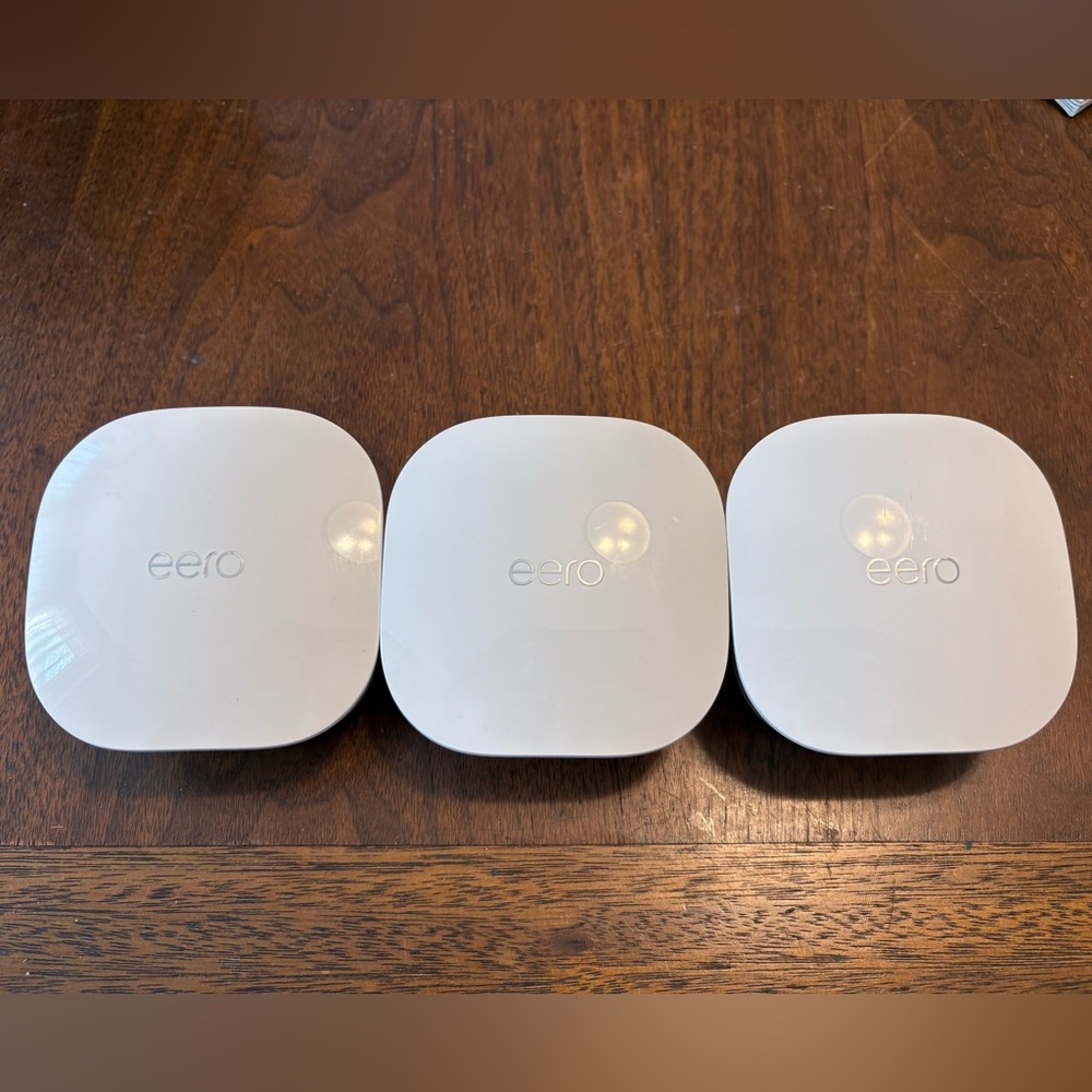 Eero White Wireless Router Set - Picture 10 of 11